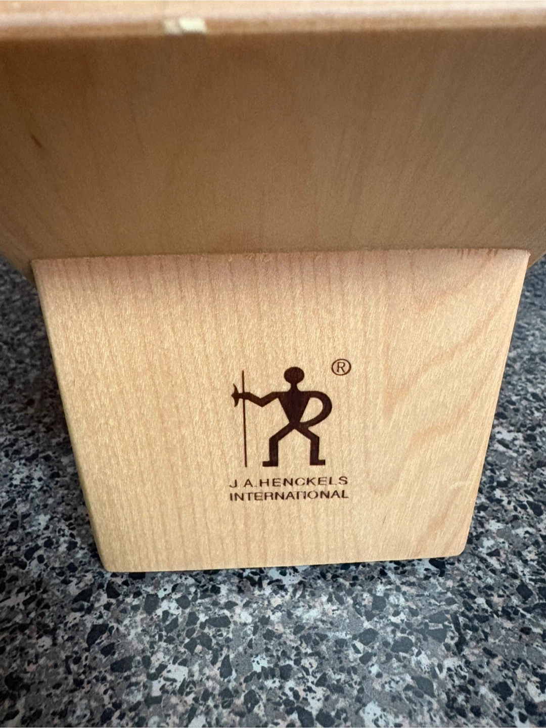 BNWT Henckels Wooden Knife Block - Natural Wood - photo 2