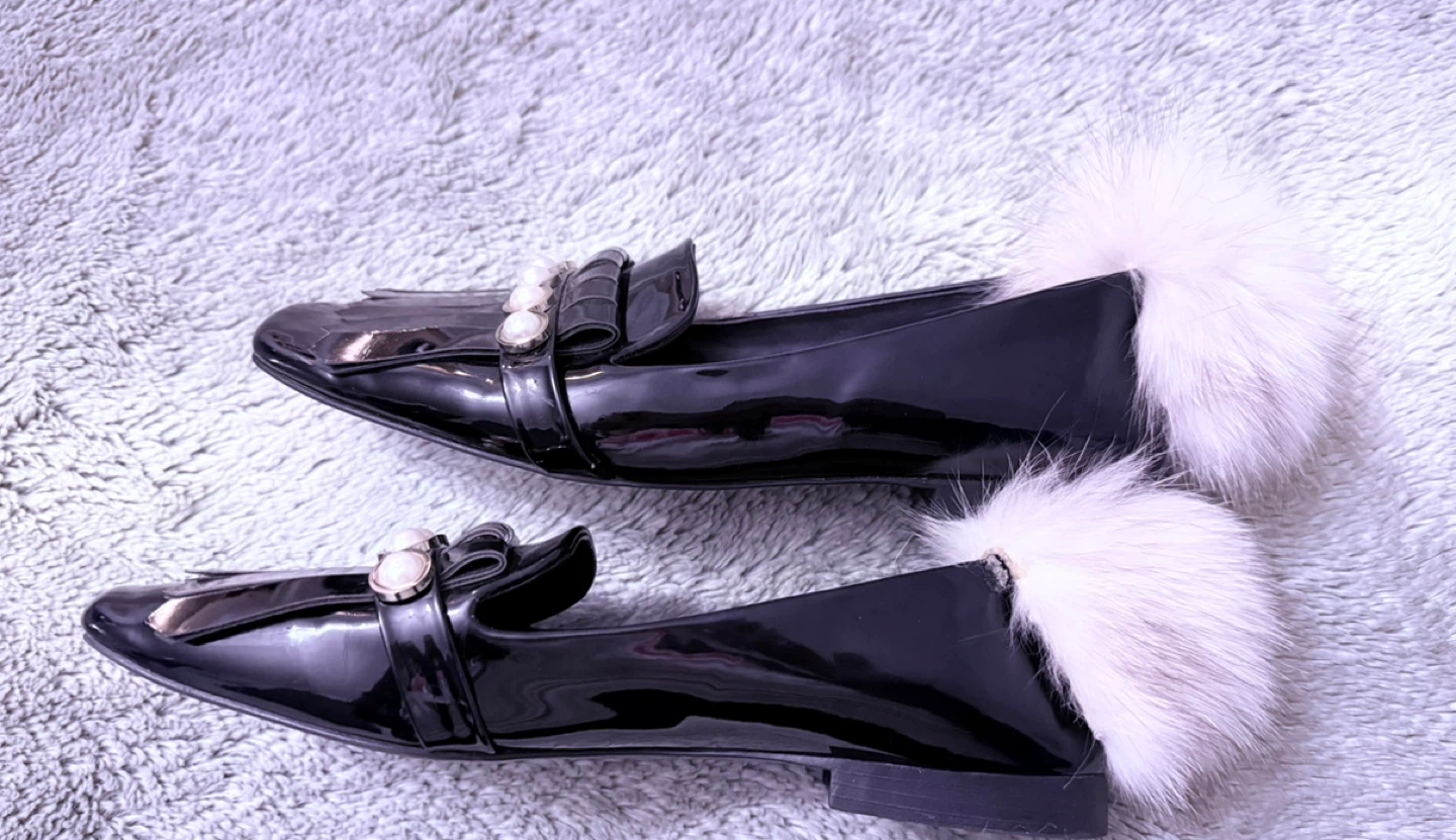 Zara Black Patent Loafers with Fur Pom Poms - Size 39 - photo 5