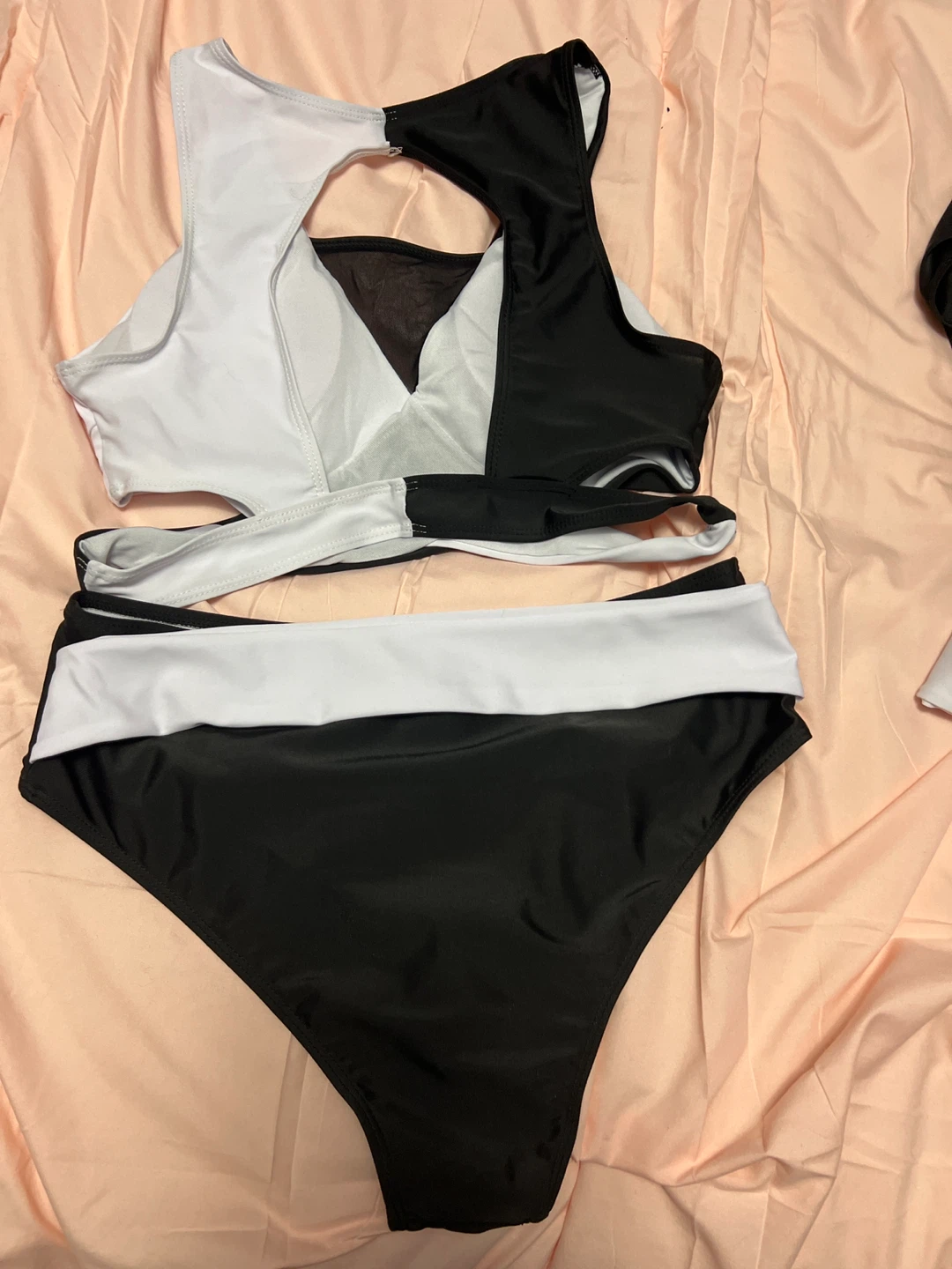 Two-Piece Swimsuit - Black & White - Size L - photo 2