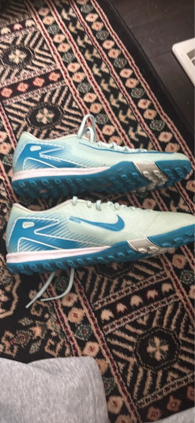 Nike air  Zoom Soccer Cleats