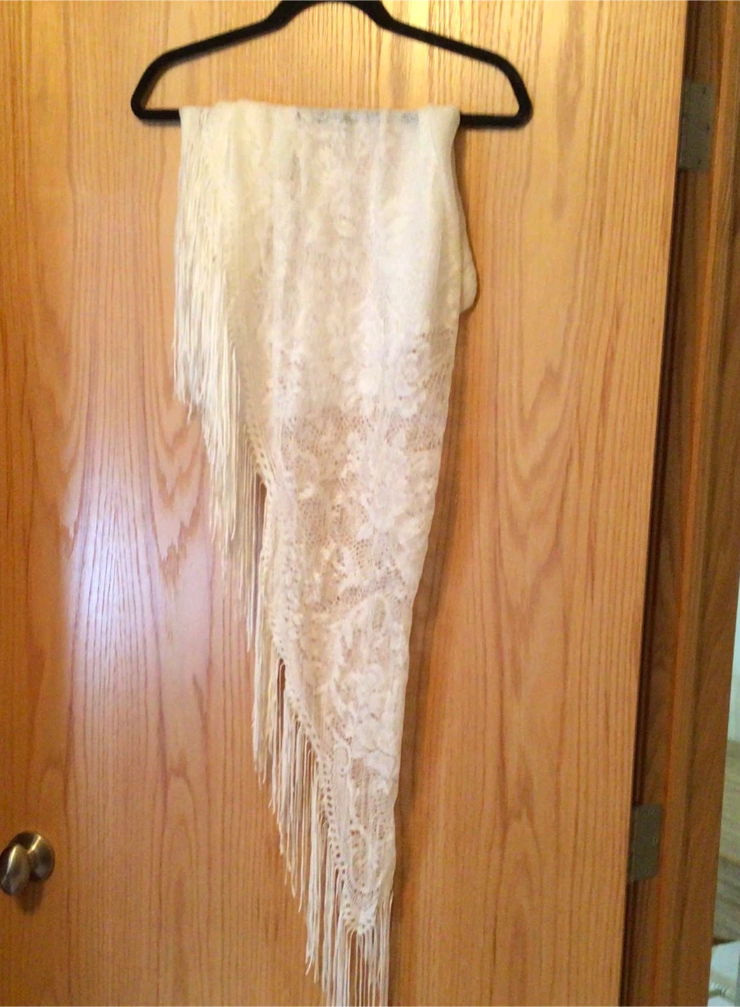 4 Lace Shawls, selling all together - photo 4