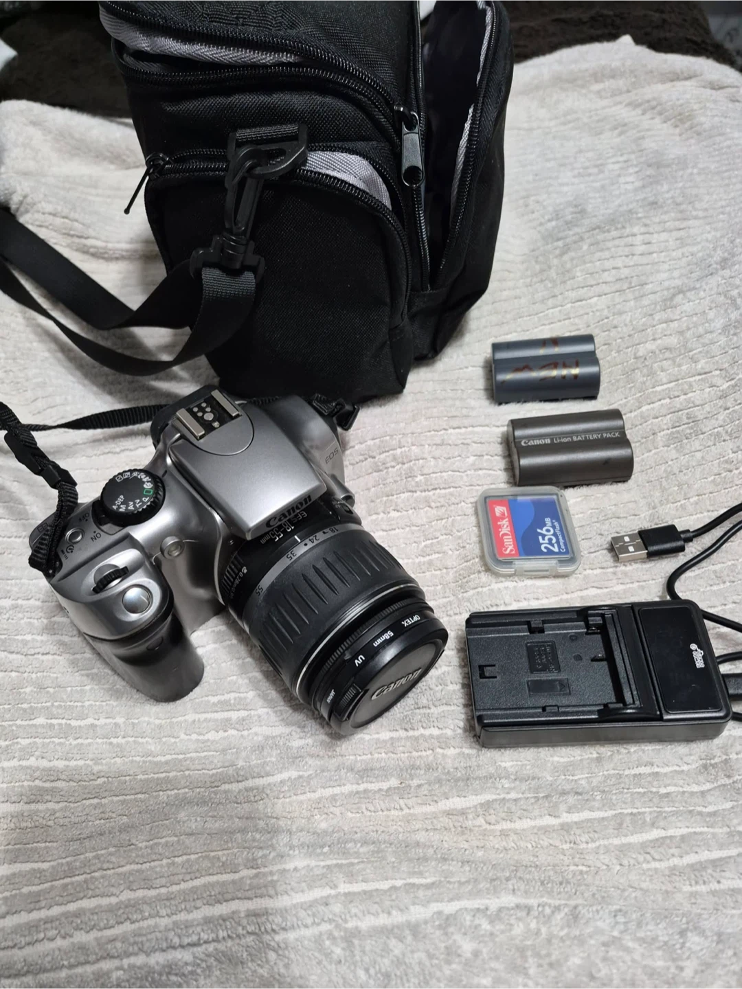 Canon Digital Camera w/lens & Acc. - photo 2