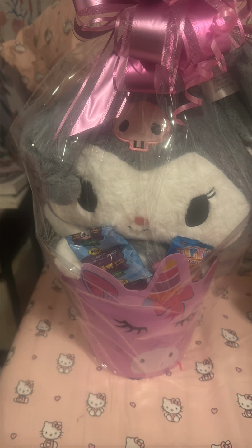 Easter Gift Baskets with Plush Toys and Snacks - photo 2