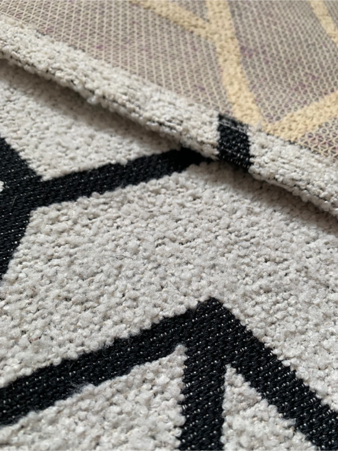 Accent Rug - photo 4