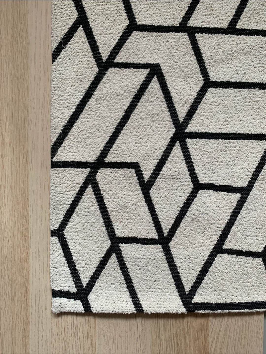 Accent Rug - photo 2
