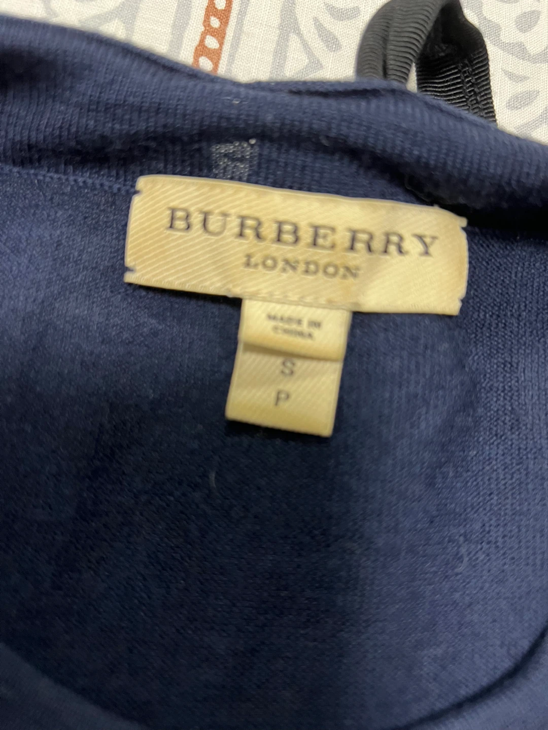Burberry Navy 100% Super Fine Merino Wool Sweater Size S - photo 2