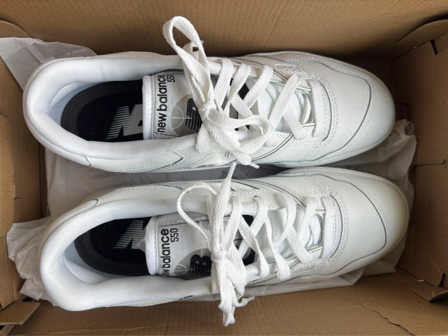 New Balance BB550 sneakers in white/silver - photo 2