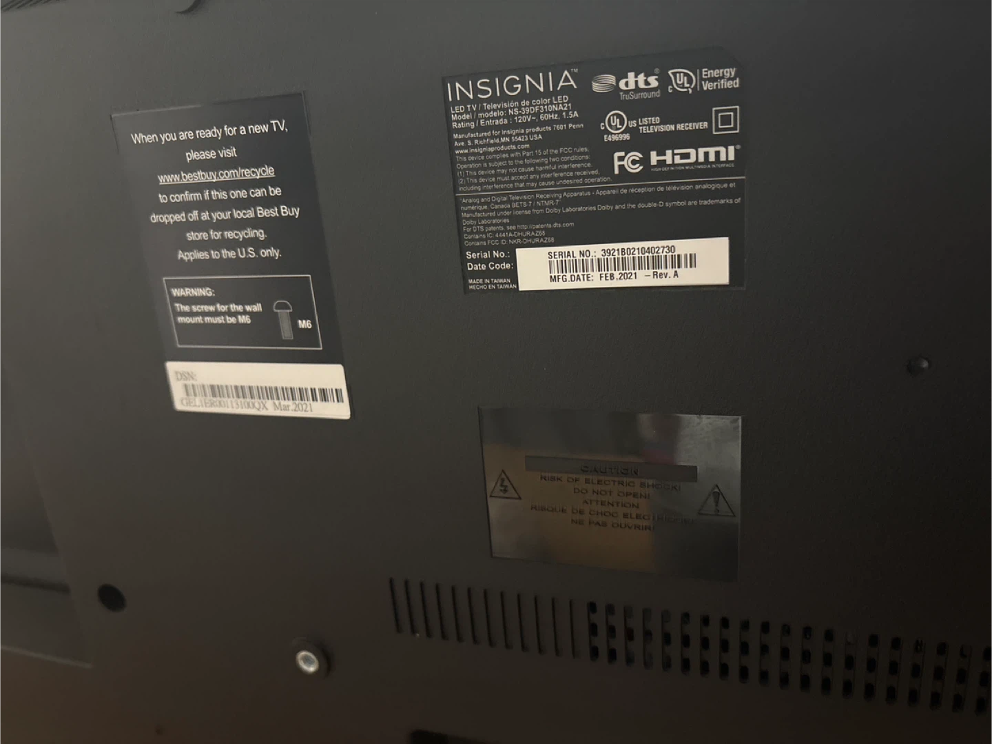 Insignia 40” LED TV - photo 2