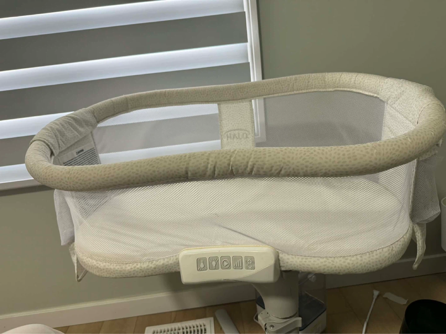 Halo Bassinest Swivel Sleeper