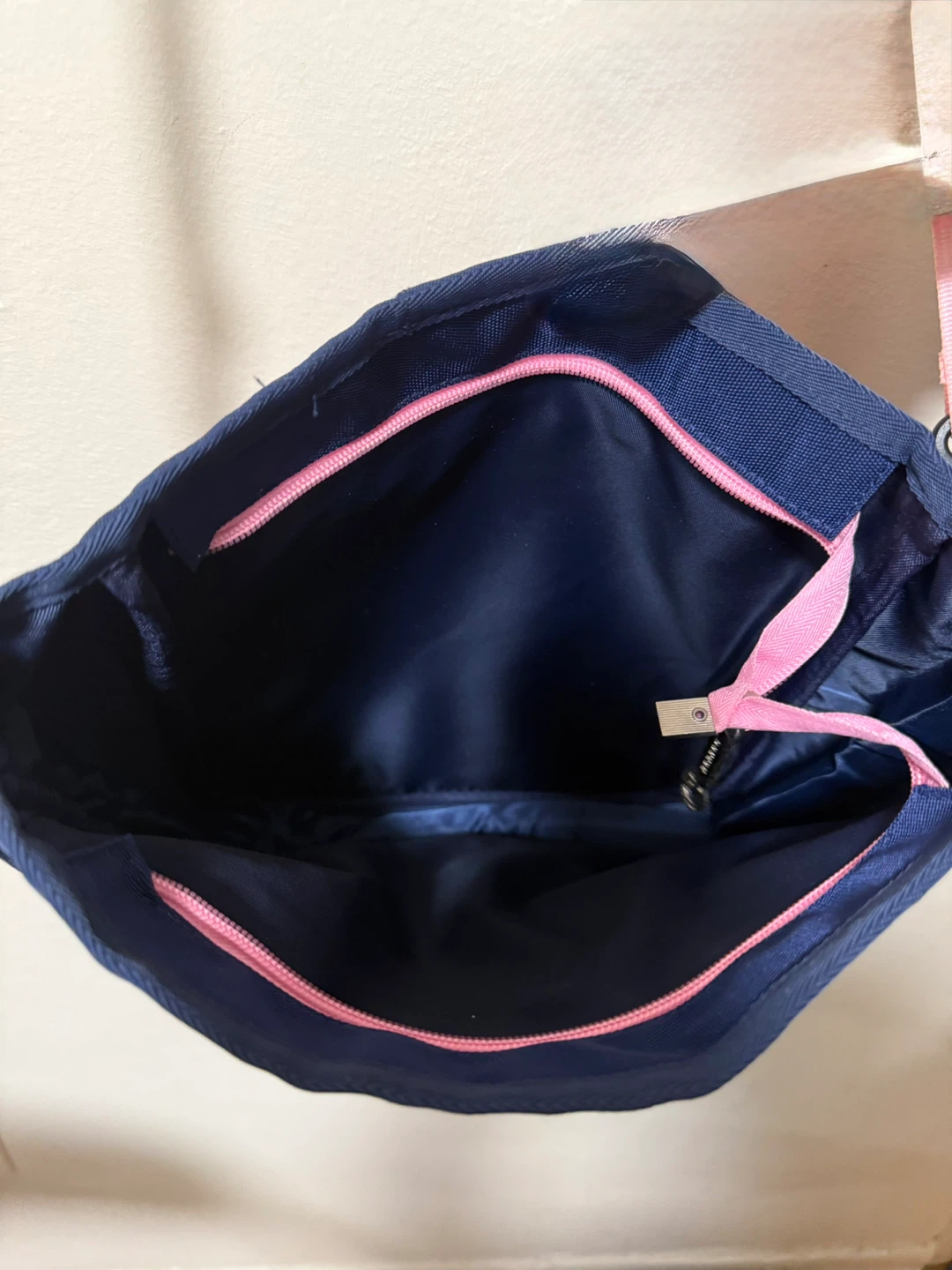 ‼️DECLUTTER‼️ Navy Blue and Pink Shoulder Bag - photo 3