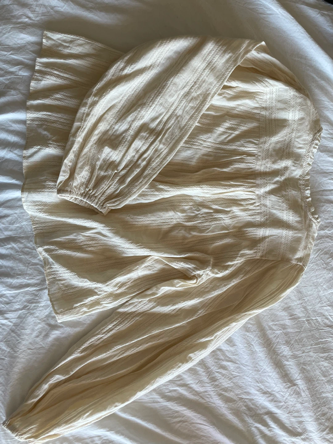 Cream Textured Button-Up Blouse - photo 2