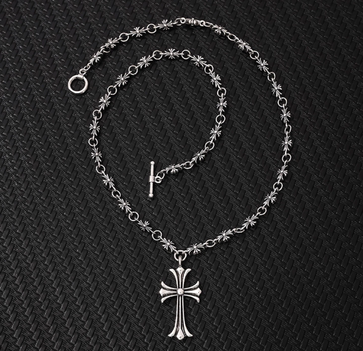 Chrome heart Chains (reps)