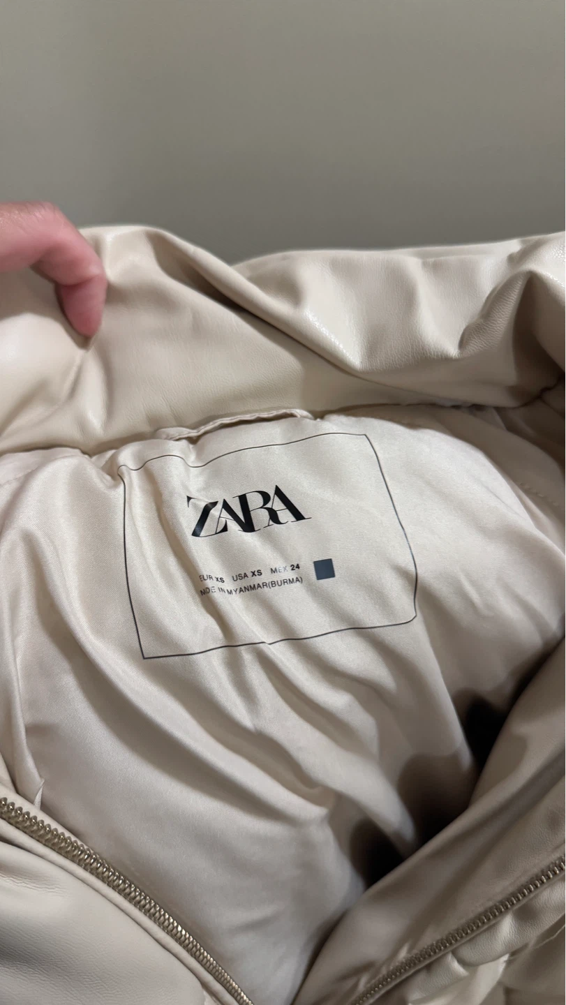 Zara Puffer Jacket Beige Size XS - photo 2