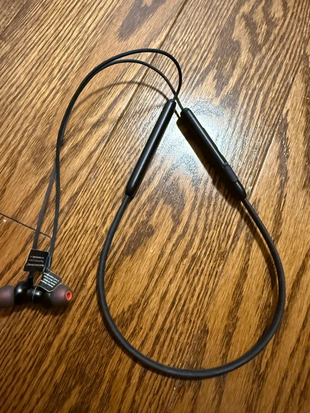 🎧 Wireless Neckband Earphones (Excellent Condition) - photo 3