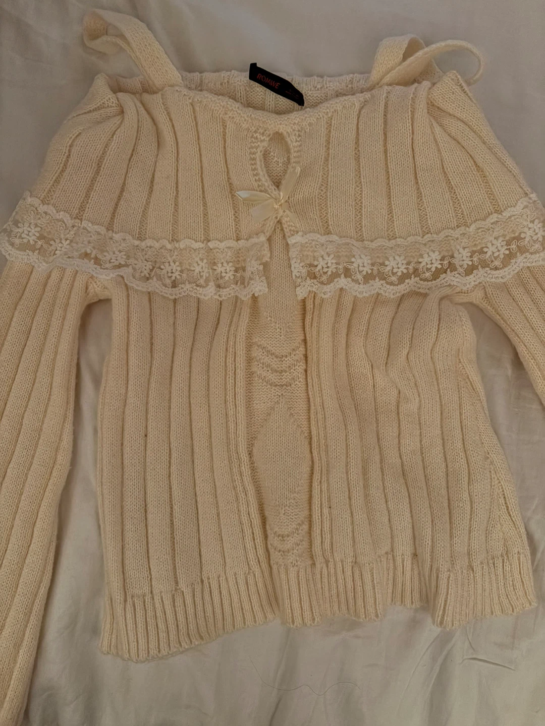 Romwe Cream Ribbed Knit Cardigan with Lace