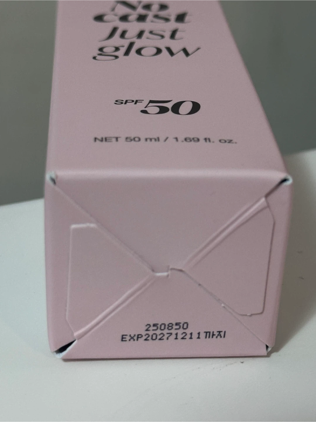 Medicube Collagen Glow Sunscreen SPF 50 - photo 3