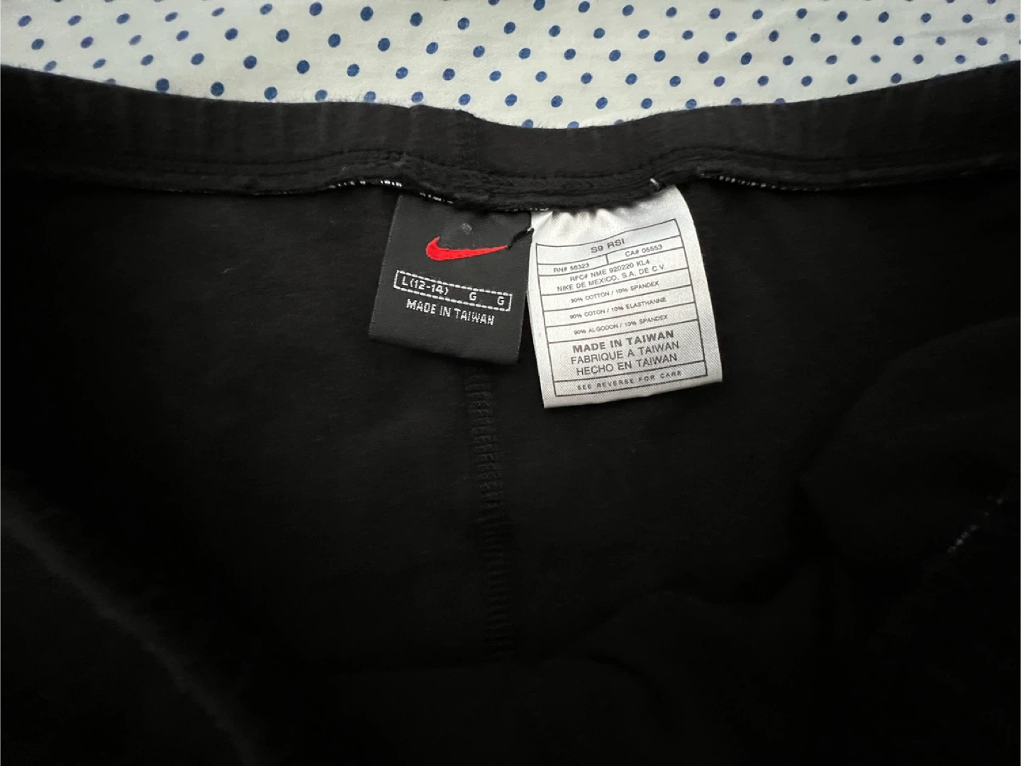 NIKE Black Athletic Shorts Women's Size L - photo 3