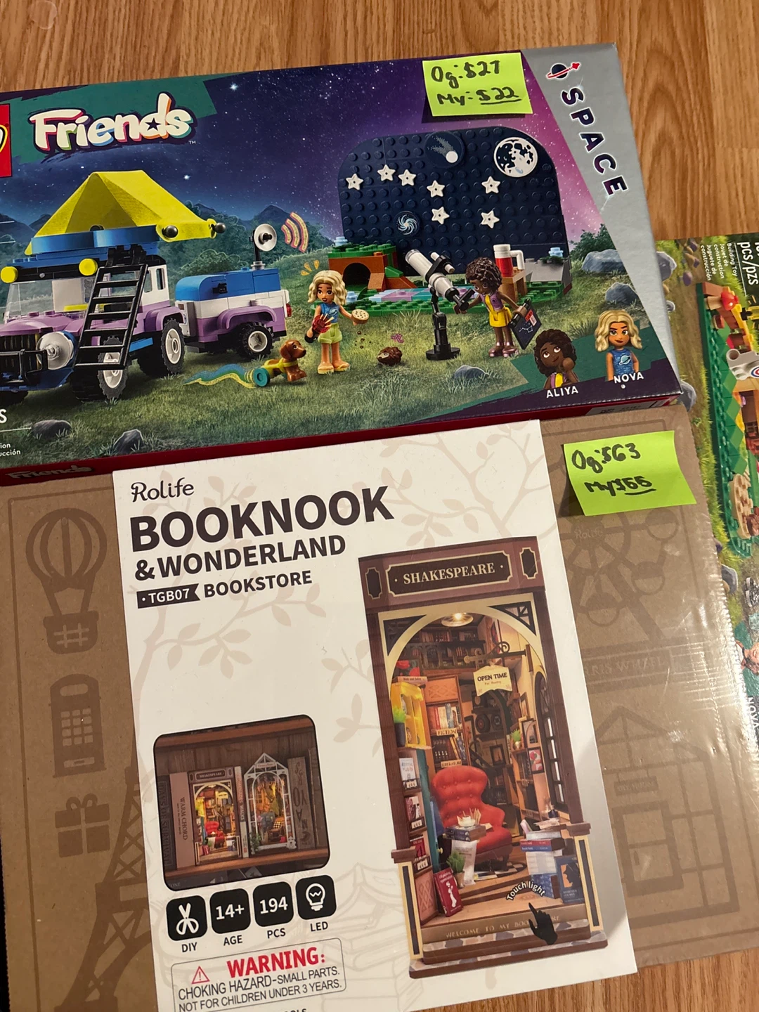 Lego sets + book nook (check desc for individual prices) - photo 3