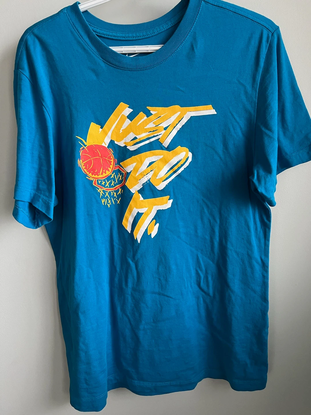 Nike "The Nike Tee" T-Shirt Size Medium