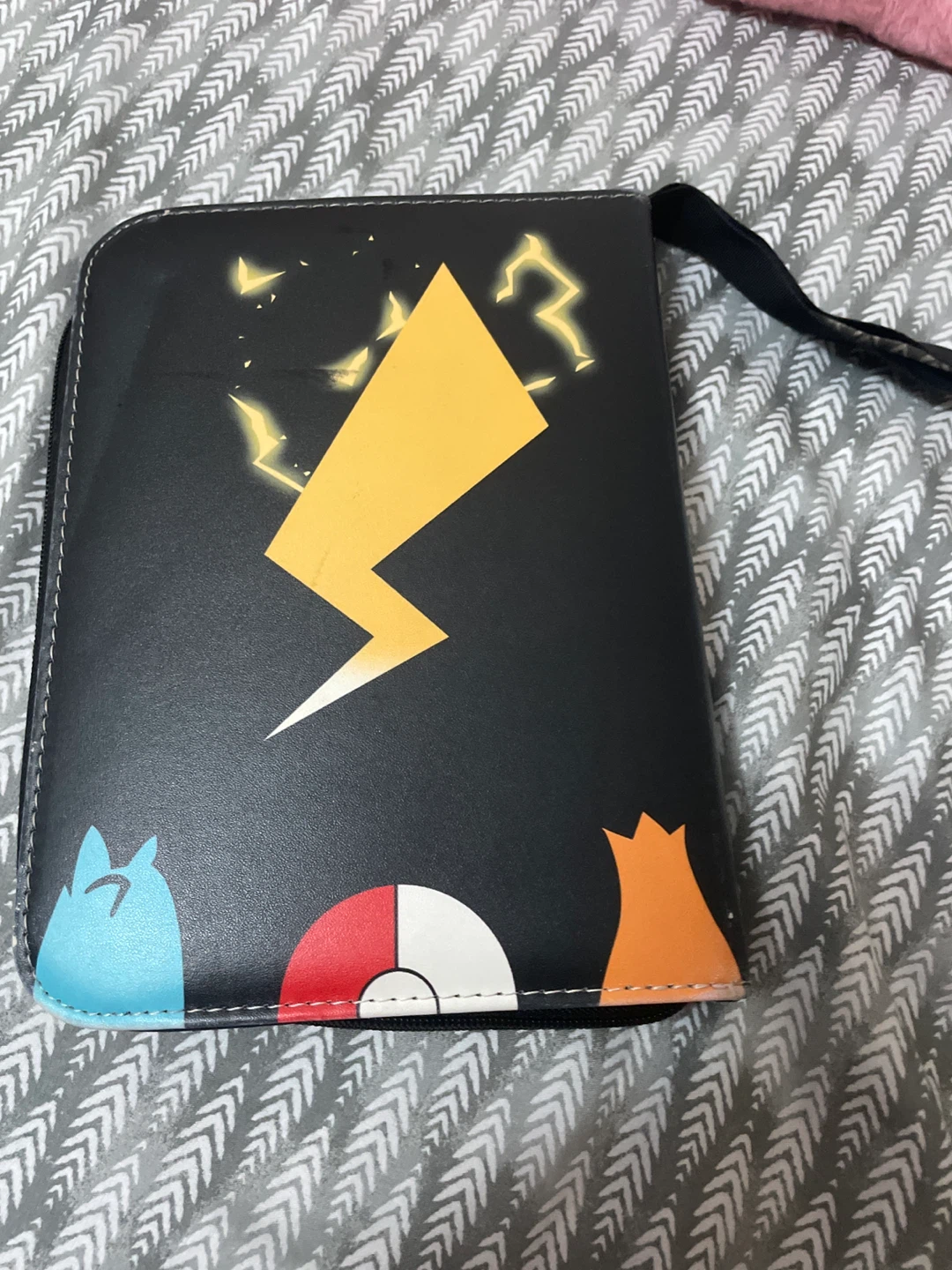 Pokémon Trading Card Binder - photo 2