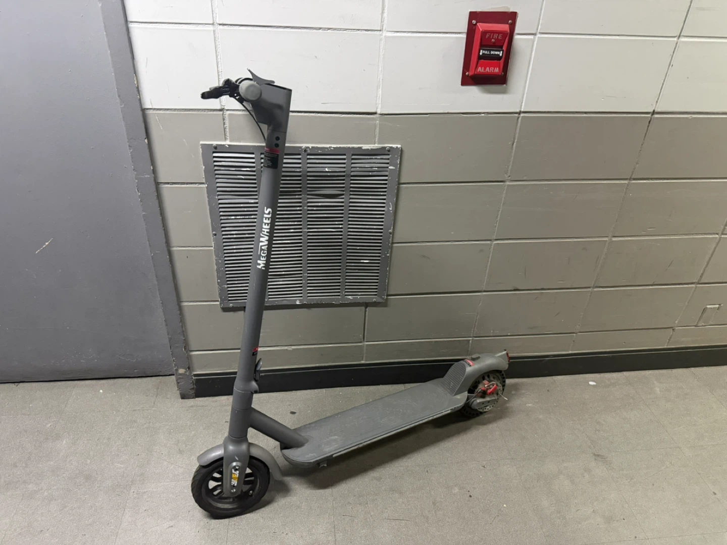 MEGAWHEELS Electric Scooter - photo 2