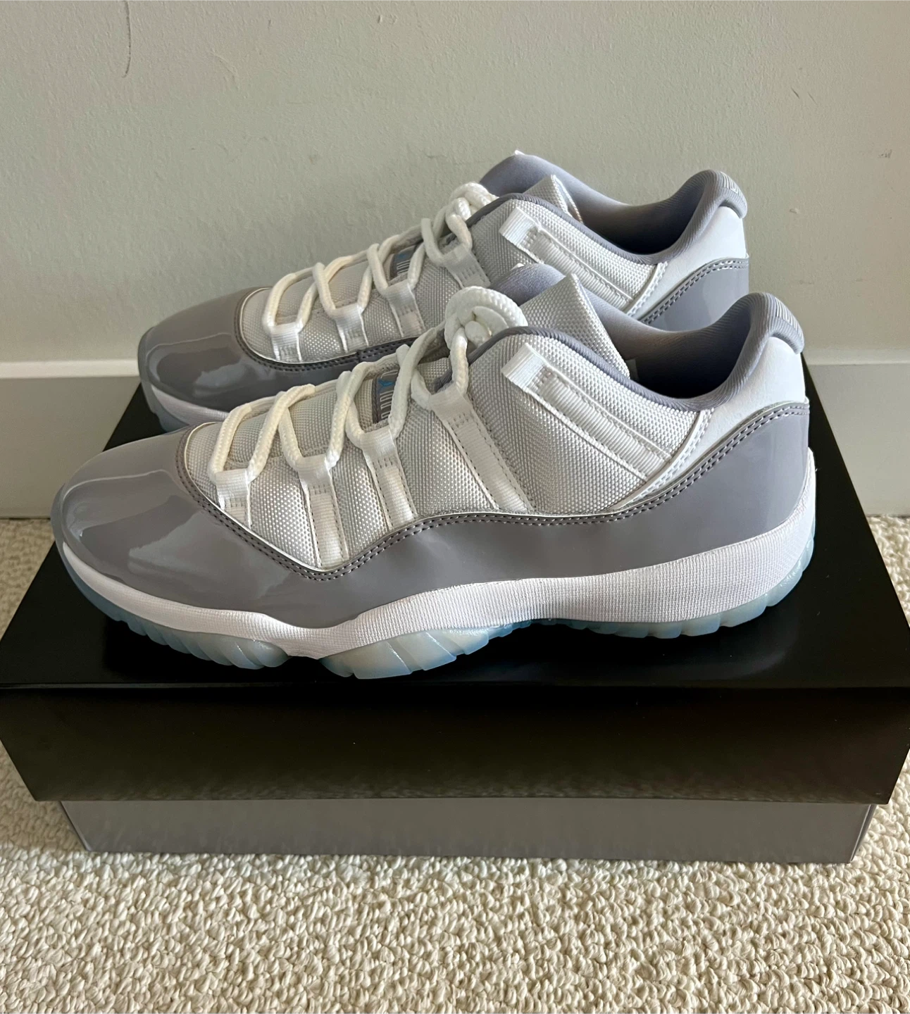 Air Jordan 11 Retro Low Cement Grey