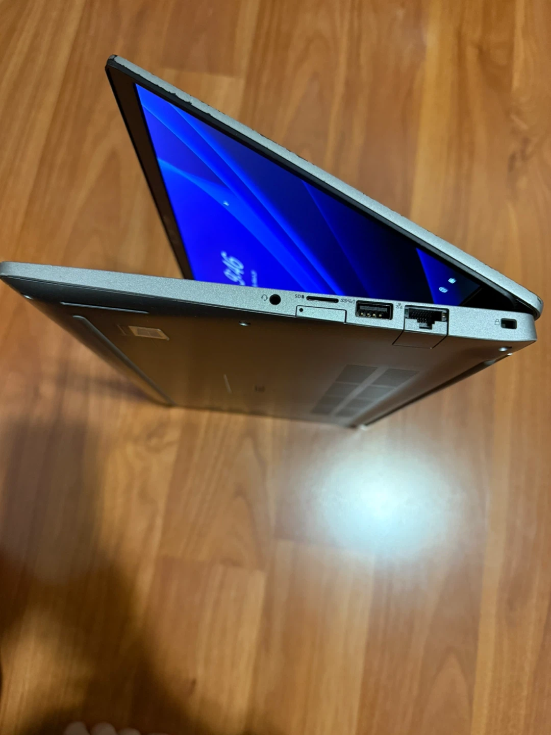 Dell Latitude 5310 Laptop - photo 4