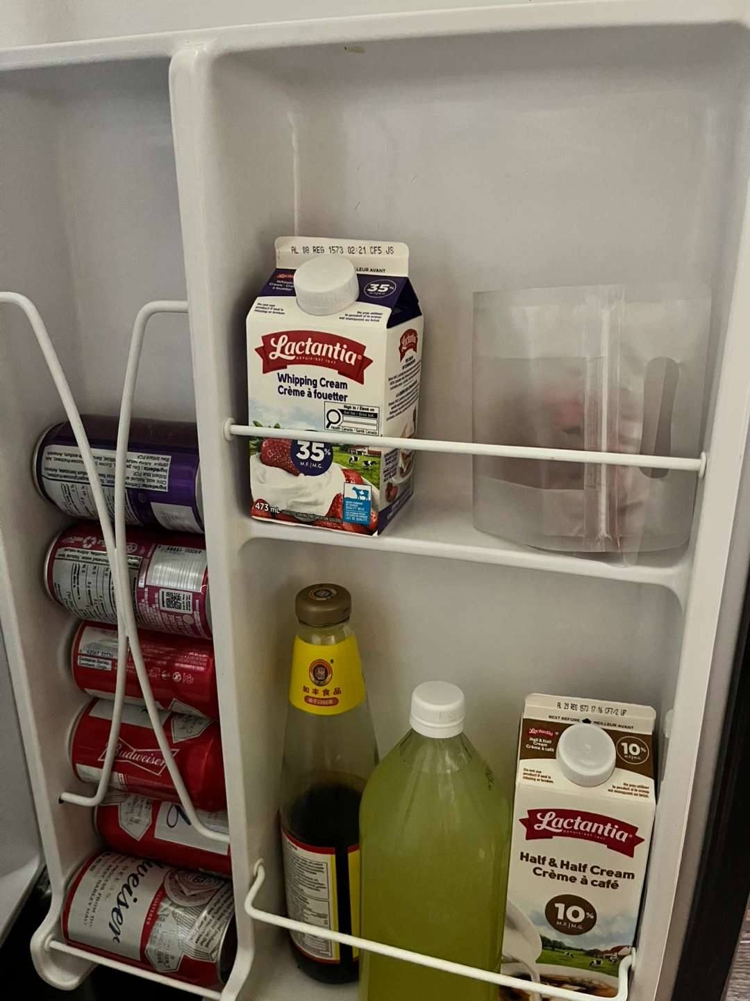 GE mini fridge. 4.3 cu. ft. - photo 4