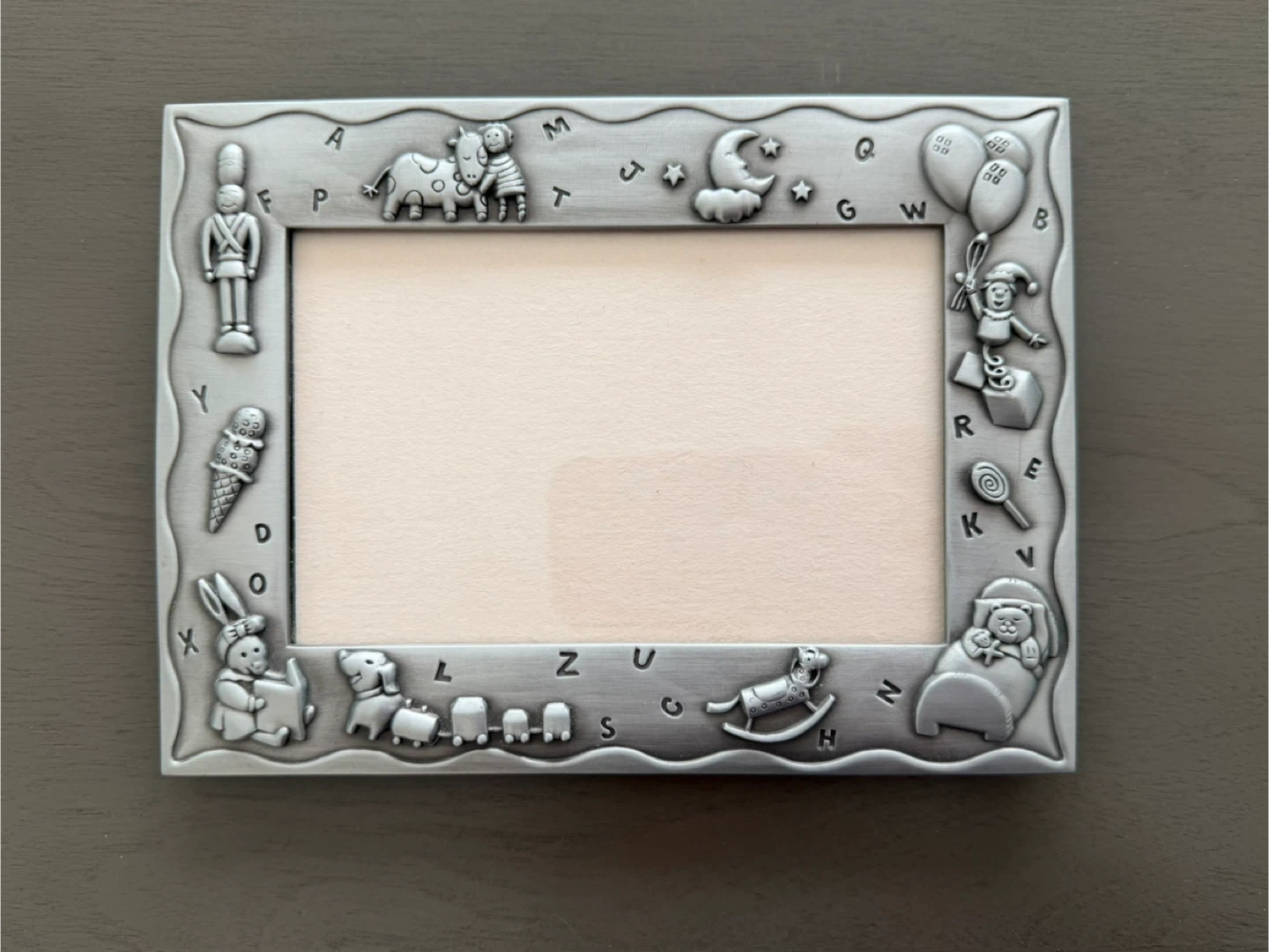 🥕 Children’s alphabet photo frame