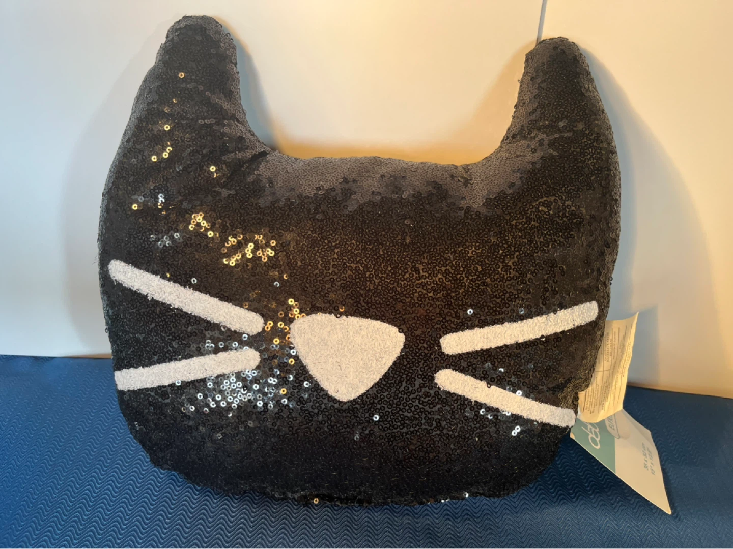 Dab Elfrida Black Sequin Cat Face Cushion
