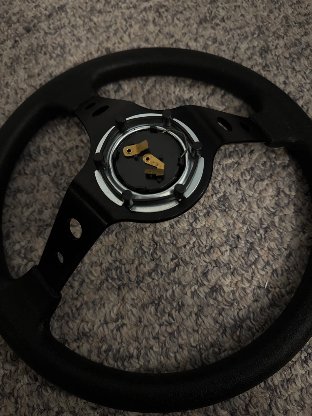 Aftermarket steering wheel - photo 2