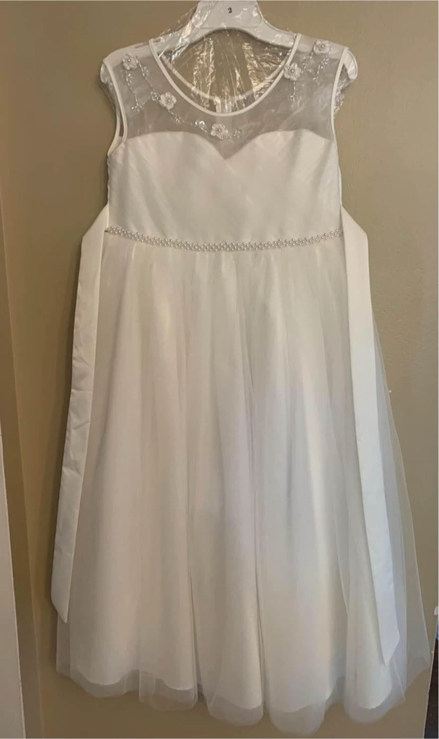First Communion Dress – Size 16 (Kids)