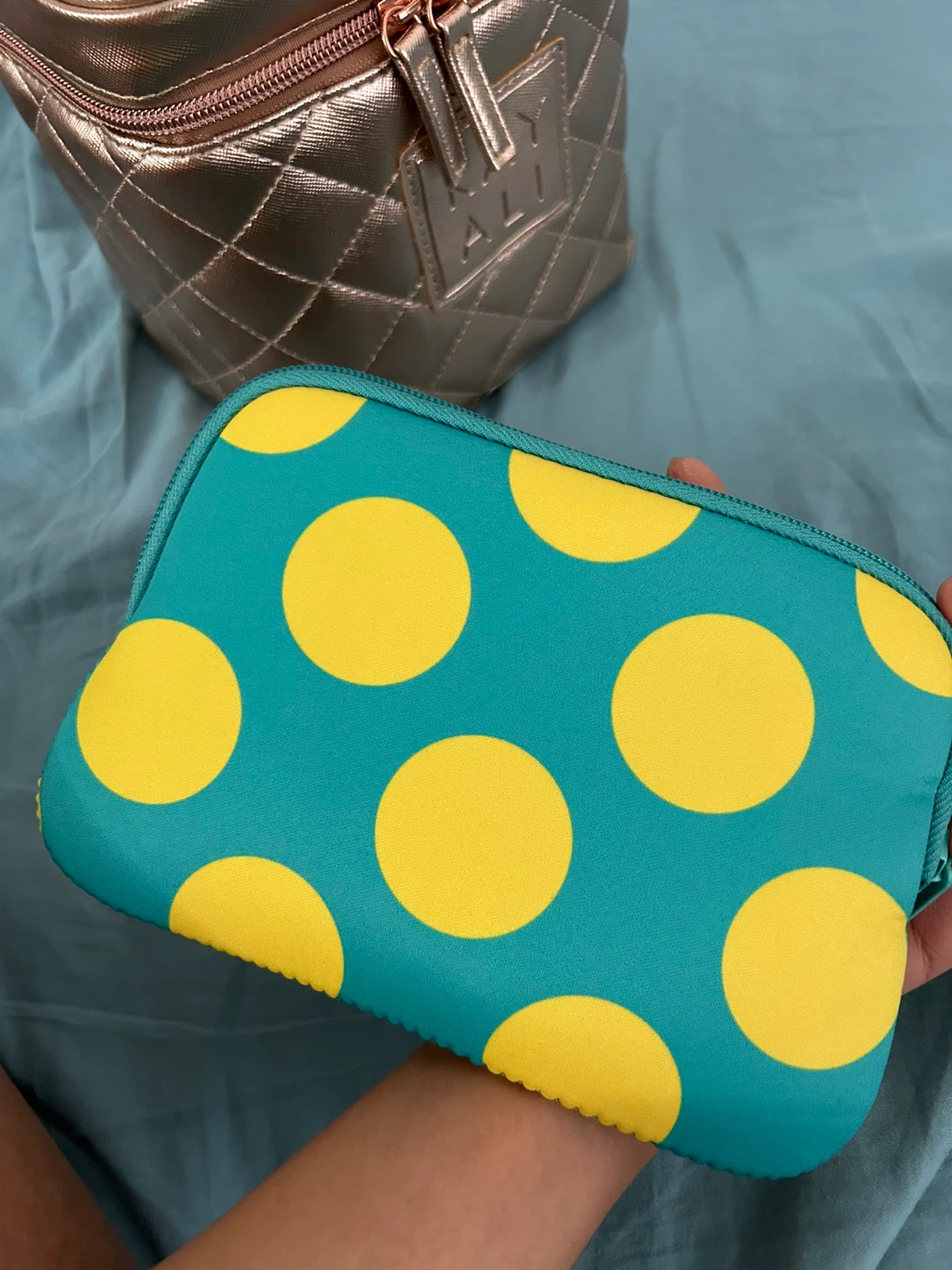 🥕 Dr. Jart+ Polka Dot Cosmetic Pouch - photo 2