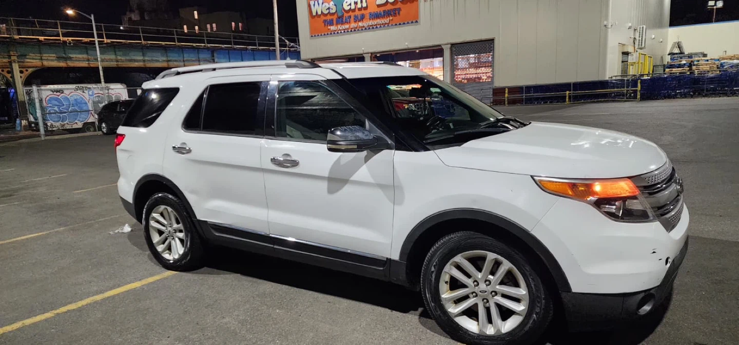 White Ford Explorer SUV