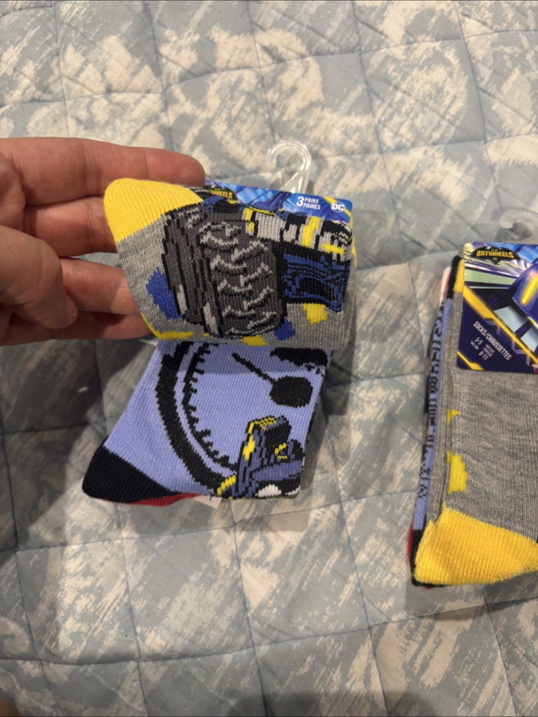 DC Comics Batwheels Socks - 6 Pairs - Size 3-5 (Youth 8-11) - photo 2