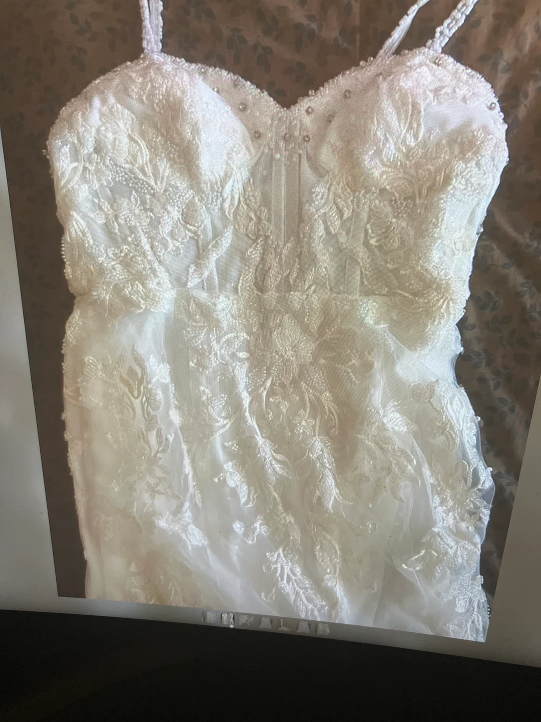 White Lace Wedding Dress with Beading - photo 2