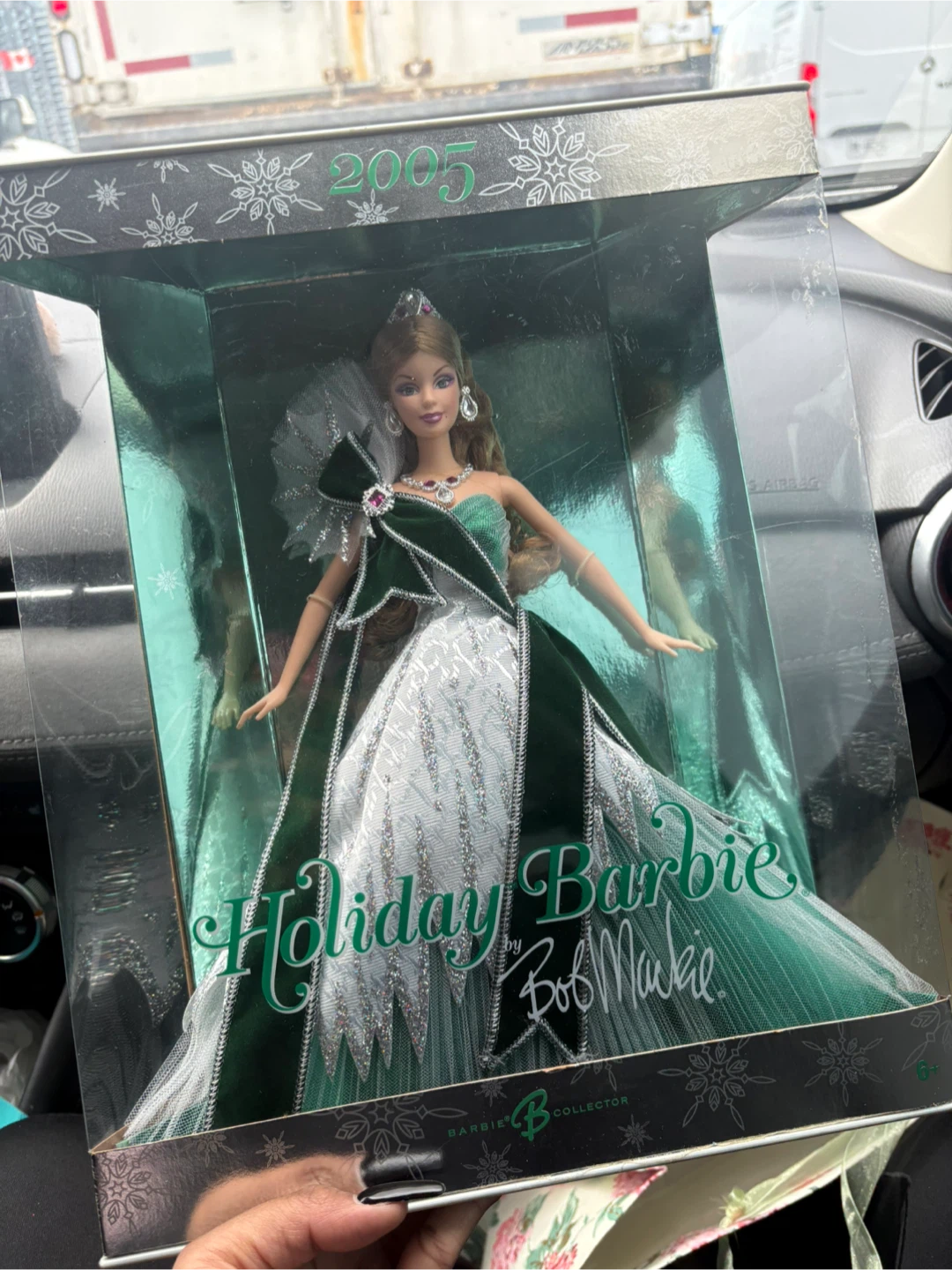 2005 Holiday Barbie by Bob Mackie Doll - photo 3
