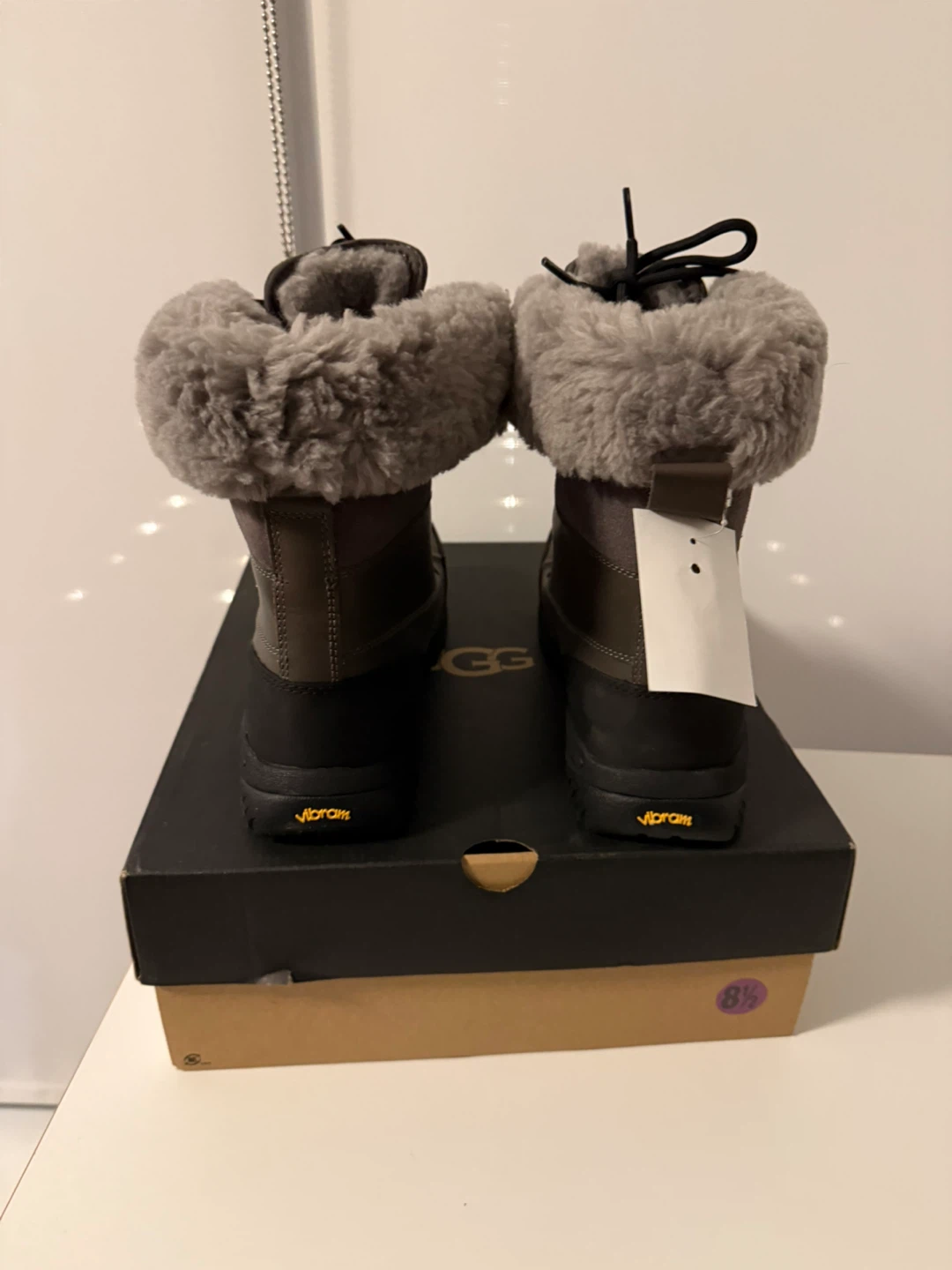 UGG Women's Waterproof Boots Size 8.5 or size 8 - photo 2