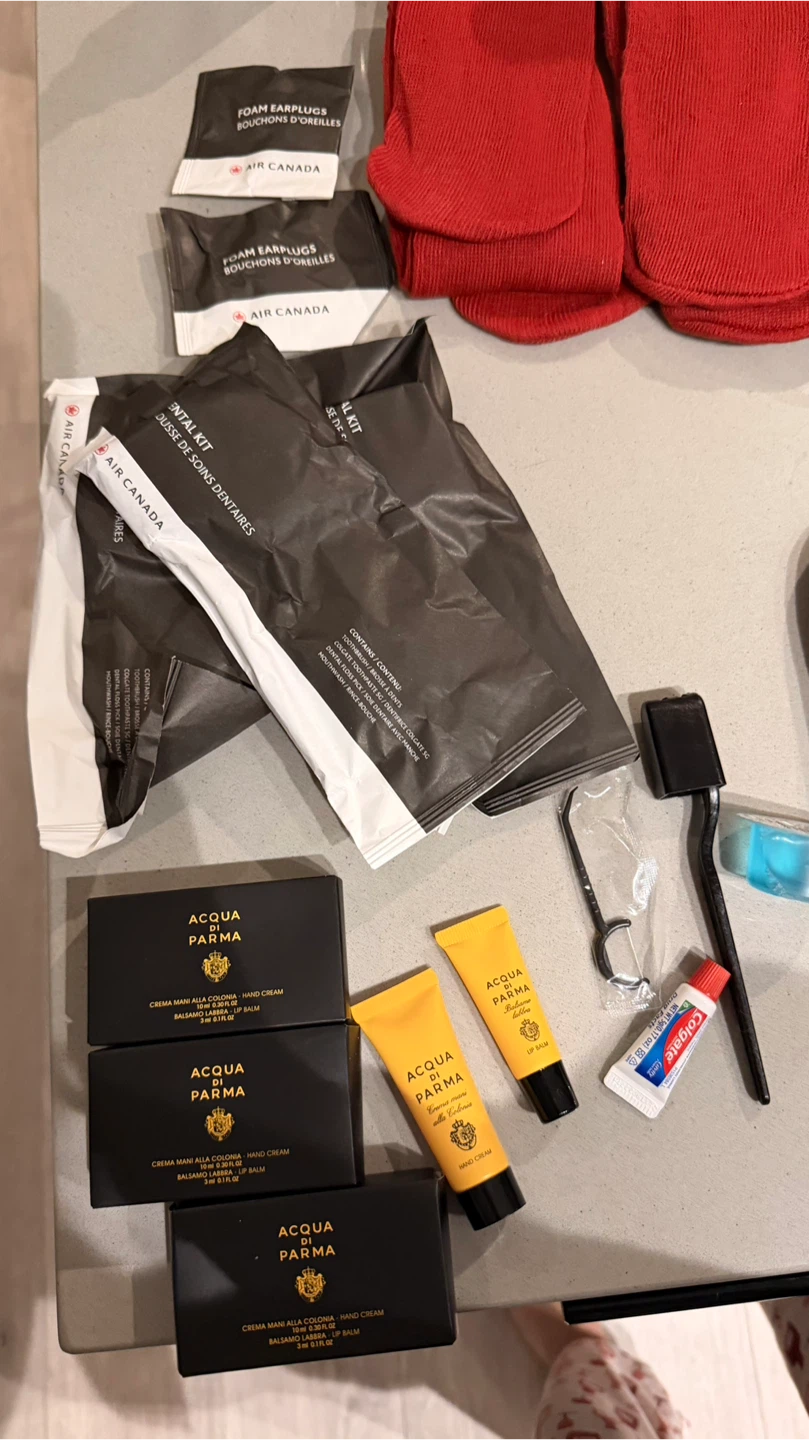 *FREE* Air Canada Acqua di Parma Kits & Comfort Items - photo 2