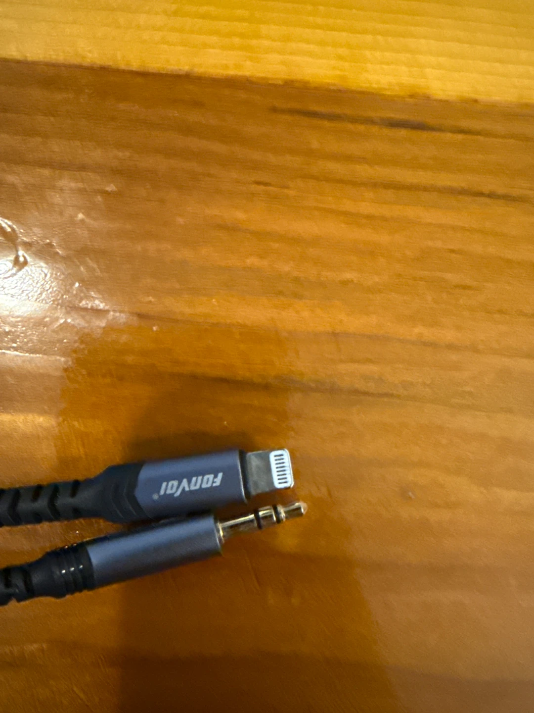 Fonyuor Lightning to 3.5mm Audio Cable - photo 2