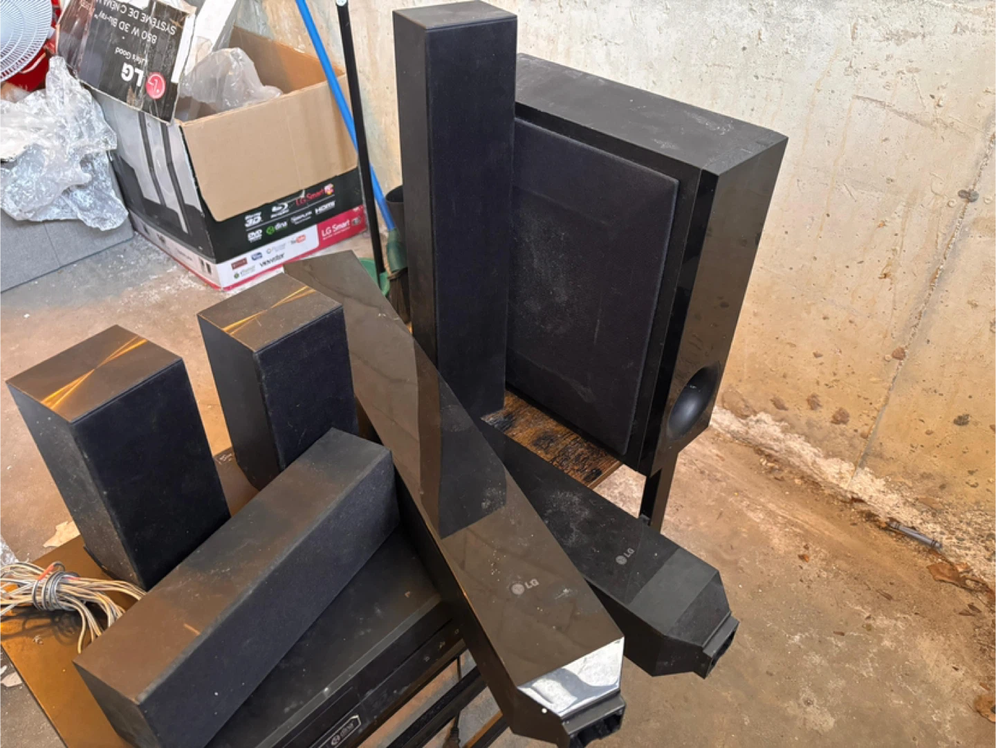 LG Surround Sound System - photo 2