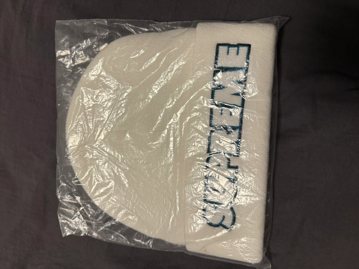 Supreme World Famous Beanie White