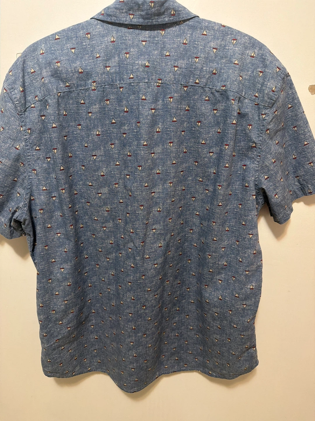 GAP Men's XL Short Sleeve Button-Up Shirt - Sailboat Print - photo 4