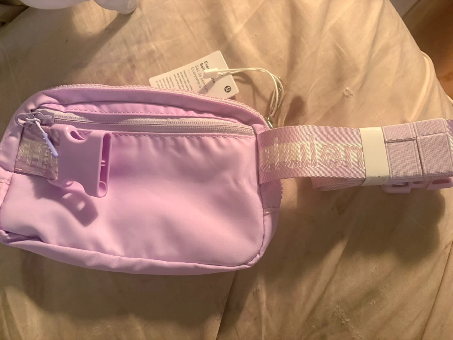 🥕Lululemon Everywhere Belt Bag - Lilac