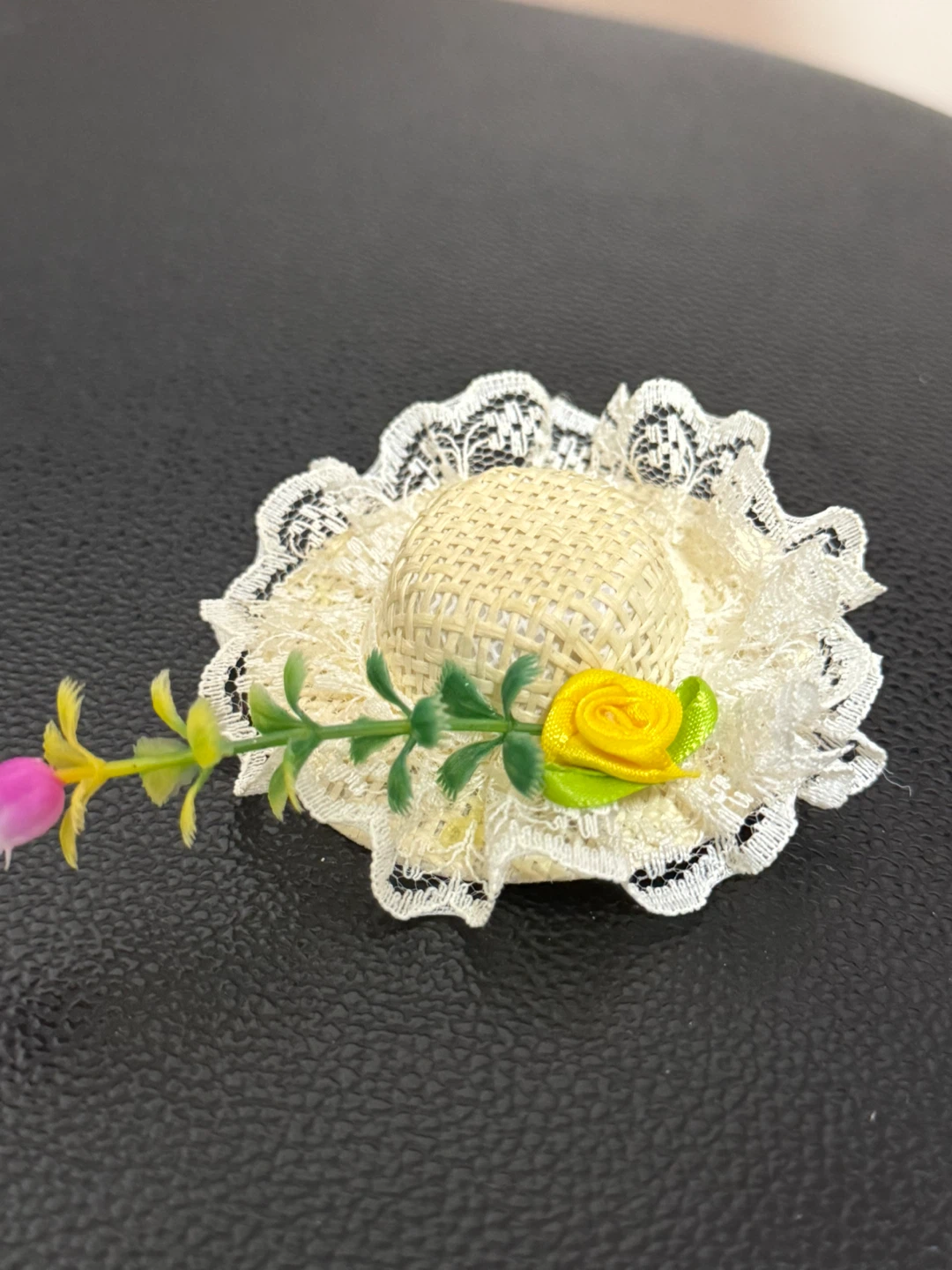 Set of 4 hair clips: 2 bows & 2 mini hats - photo 5
