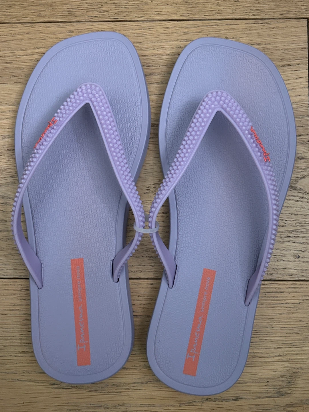 Ipanema Lavender Flip Flops - Size 6