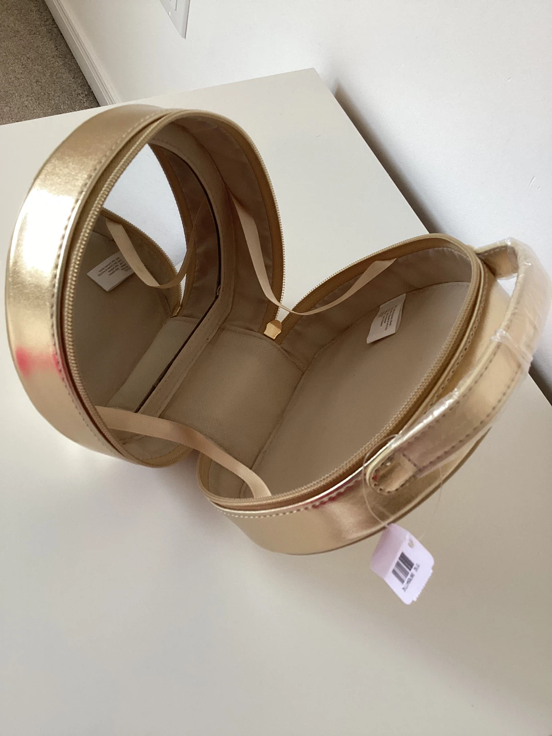 Bath and body works Makeup Train bag with Mirror - photo 2