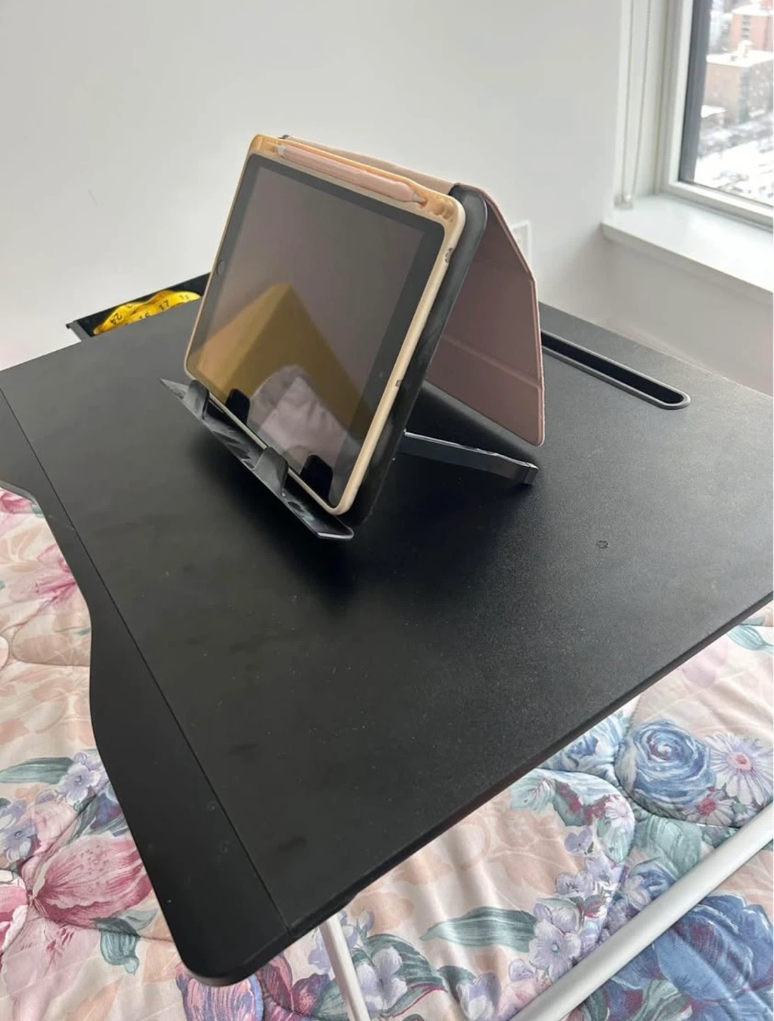 🥕 Adjustable Bed Tray Table / Lap desk - photo 3