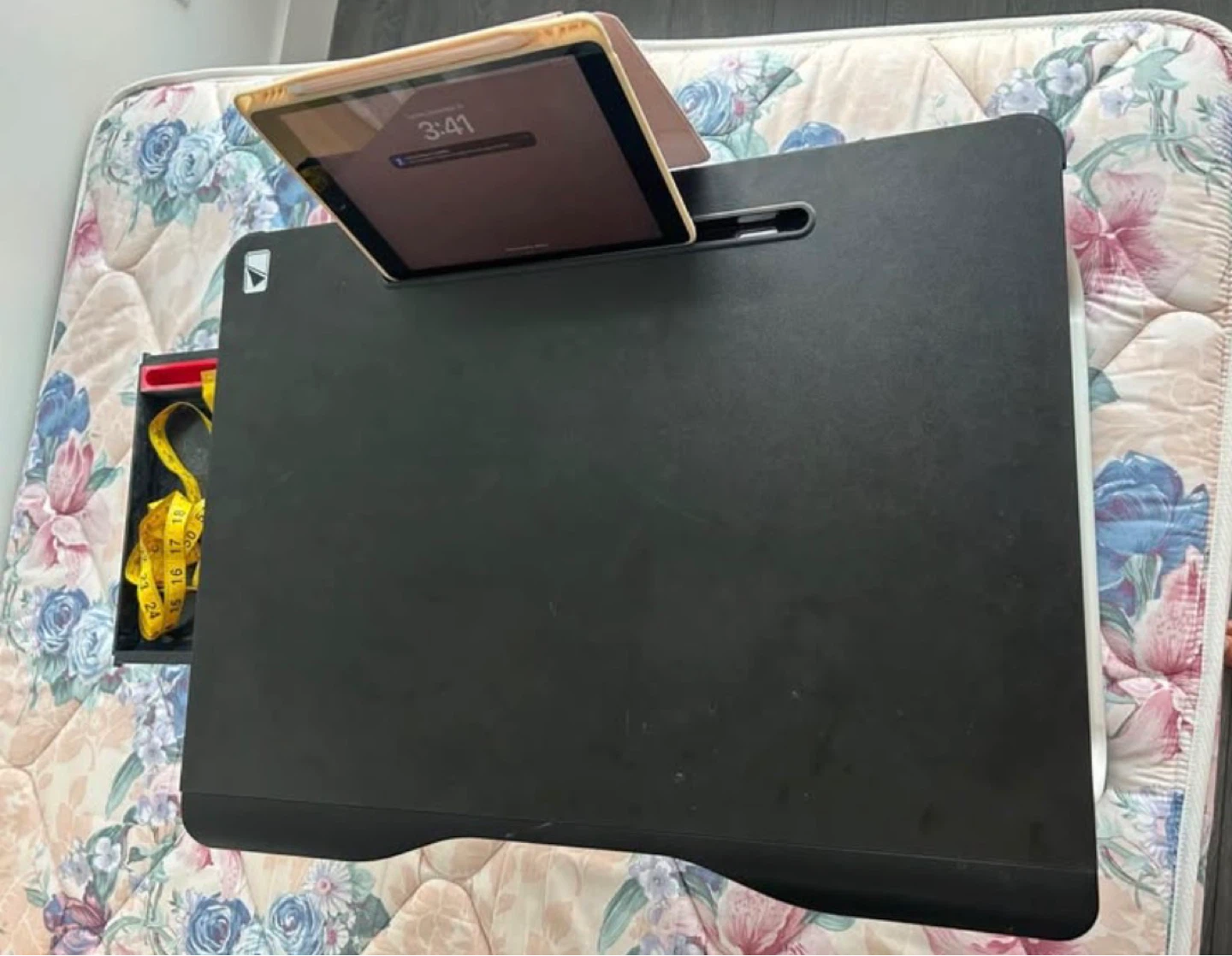🥕 Adjustable Bed Tray Table / Lap desk