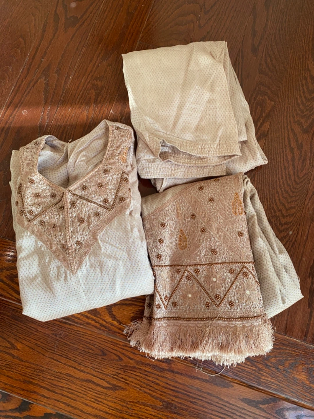 Embellished Kurta and Pants Set